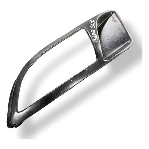 Moldura Farol Milha Esquerdo Fiat Bravo 2012 2013 5202759 Preto Esquerdo