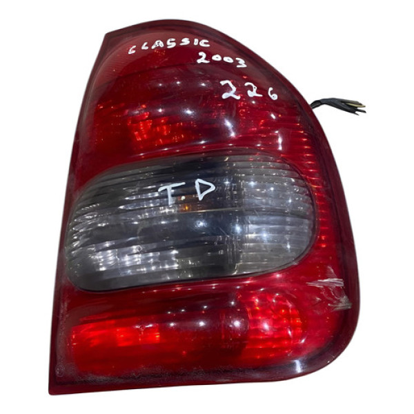 Lanterna Direita Chevrolet Corsa Classic 2000 A 2010 Direito/passageiro Verde-escuro