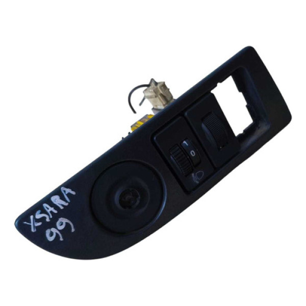 Moldura Interruptor Farol Citroën Xsara 1999 2000 2001 2002  - Preto