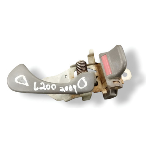 Maçaneta Interna Traseira Direita Mitsubishi L200 2004 2005 - Cinza - Dianteira