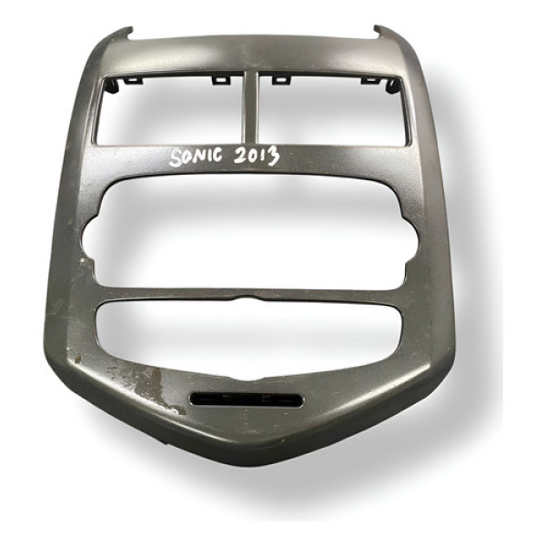 Moldura Painel Central Gm Sonic 1.6 2012 A 2014  96954602