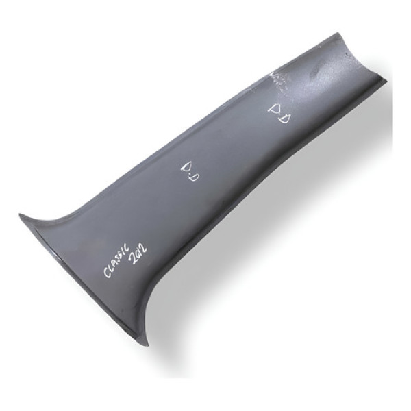 Acabamento Coluna Direito Chevrolet Classic  2012 93326812