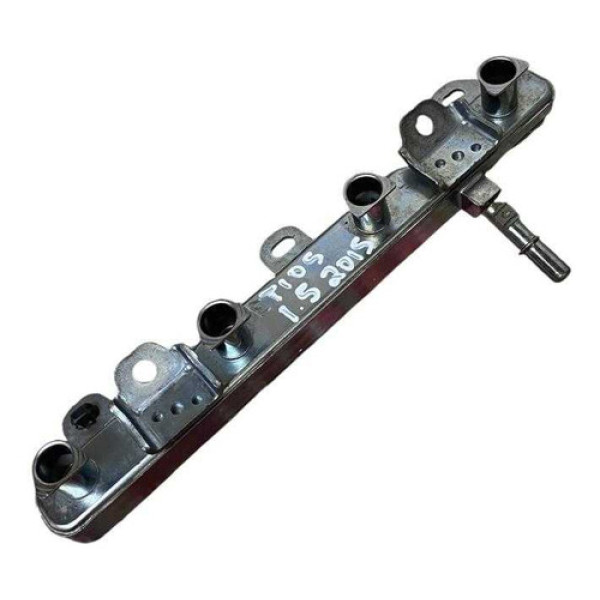 Flauta De Bicos Toyota Etios 1.3 1.5 2013 A 2017