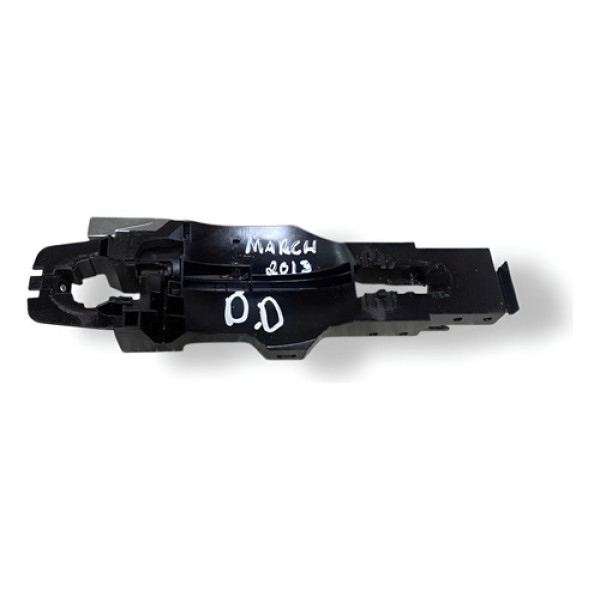 Suporte Maçaneta Porta Dianteira Direta March 1.6 2013 Sh1hb Preto Dianteira