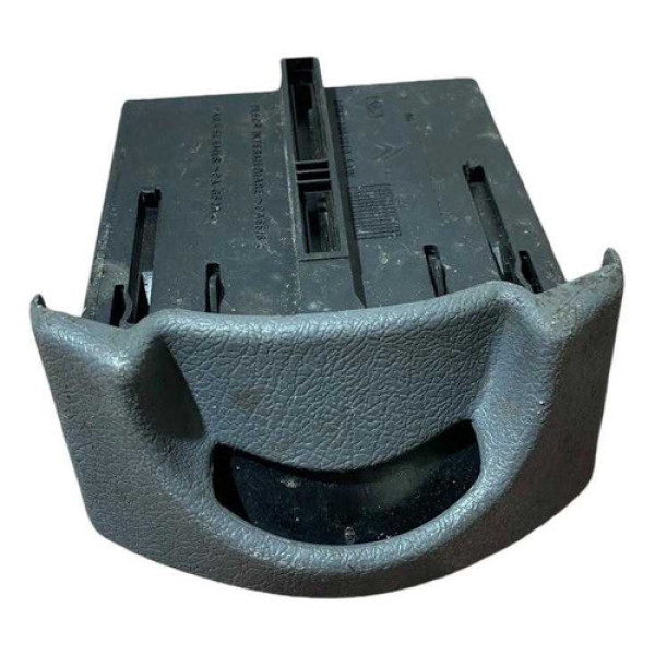 Cinzeiro Painel Citröen  Xsara Picasso 2.0 2004 9635581577