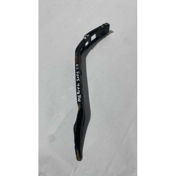 Guia Parachoque Traseiro Direito Gm  Meriva 09/10 93295368