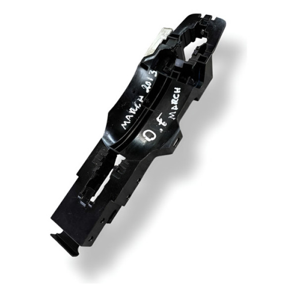 Suporte Maçaneta Dianteira Esquerda Nissan March 1.6  2013 Preto Dianteira