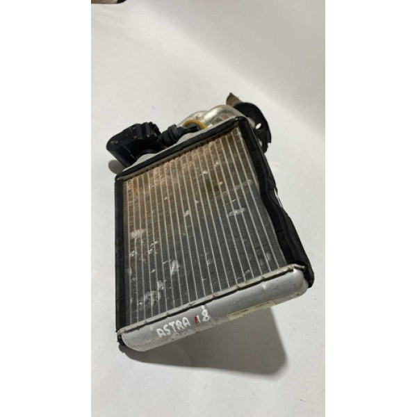 Caixa Radiador Ar Quente Gm Astra Gl 1.8 2000 52479237