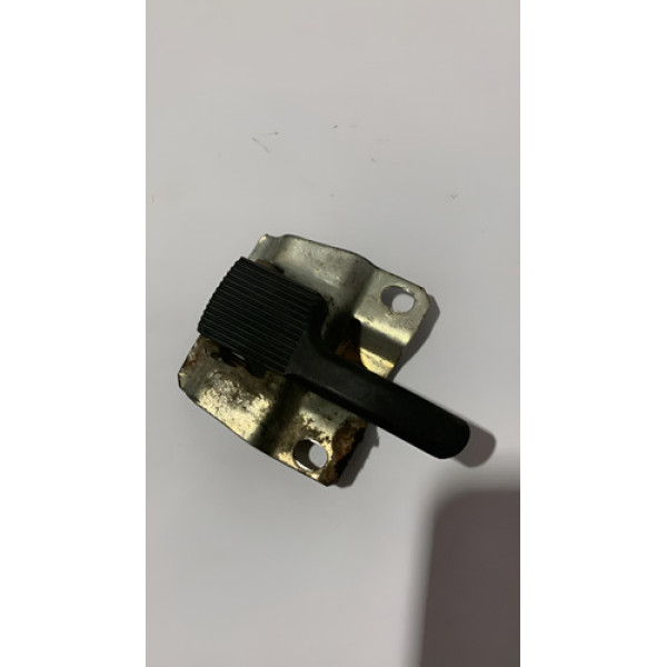 Maçaneta Interna Dianteira Esquerda Kombi 2010 - Preta - Dianteira