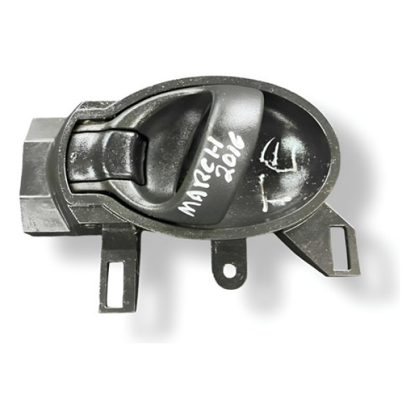 Maçaneta Interna Traseira Esquerda Nissan March 2016 2017 - Preto - Traseira