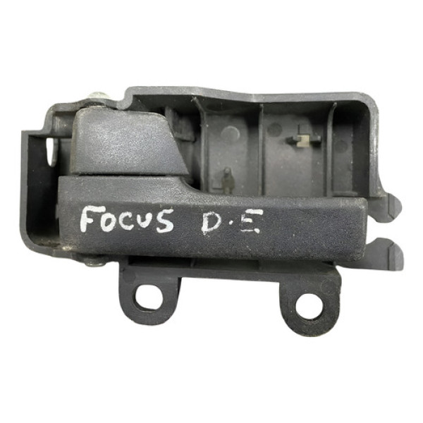 Maçaneta Interna Diant Esquerda Ford Focus 09/16 R22601  Dianteira