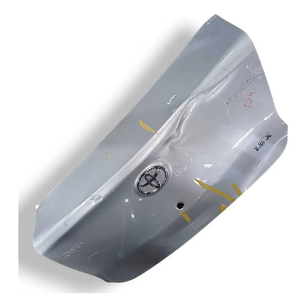 Tampa Traseira Porta Malas Toyota Etios 2017 2018 - Detalhe Prateado