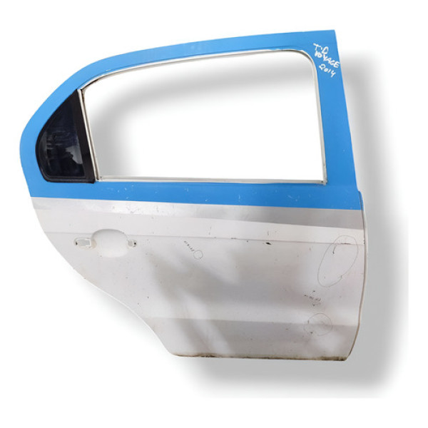 Porta Traseira Direita Volkswagen Voyage G6 2013 14 Detalhes Traseira Direita Branco