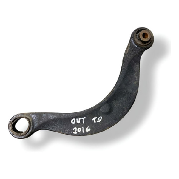 Braço Suspensão Traseira Direita Mitsubishi Outlander 2016