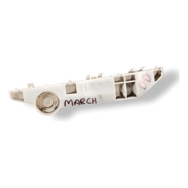 Guia Parachoque Dianteiro Direito Nissan March 2015 A 2020