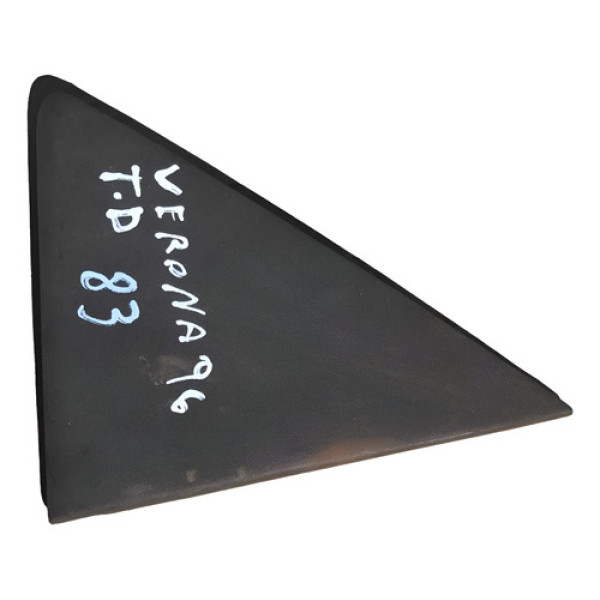 Acabamento Externo Traseira Direita Verona 1996 548853920 Traseira Direito Preto