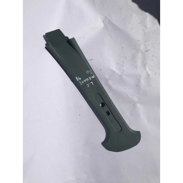 Acabamento Coluna Central L Esquerdo Megane 1998 7700835132 