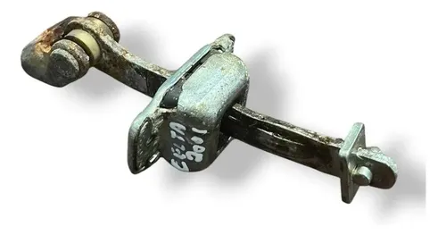 Limitador Porta Dianteira Esquerda Chevrolet Celta 2001 2002